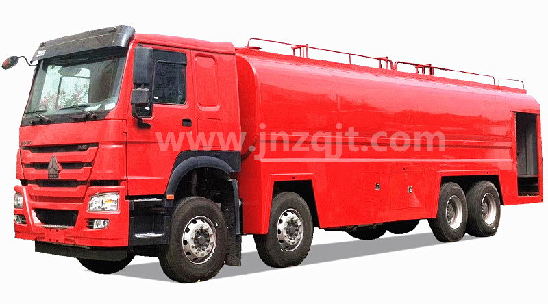 重汽30-35噸供水消防車圖片
